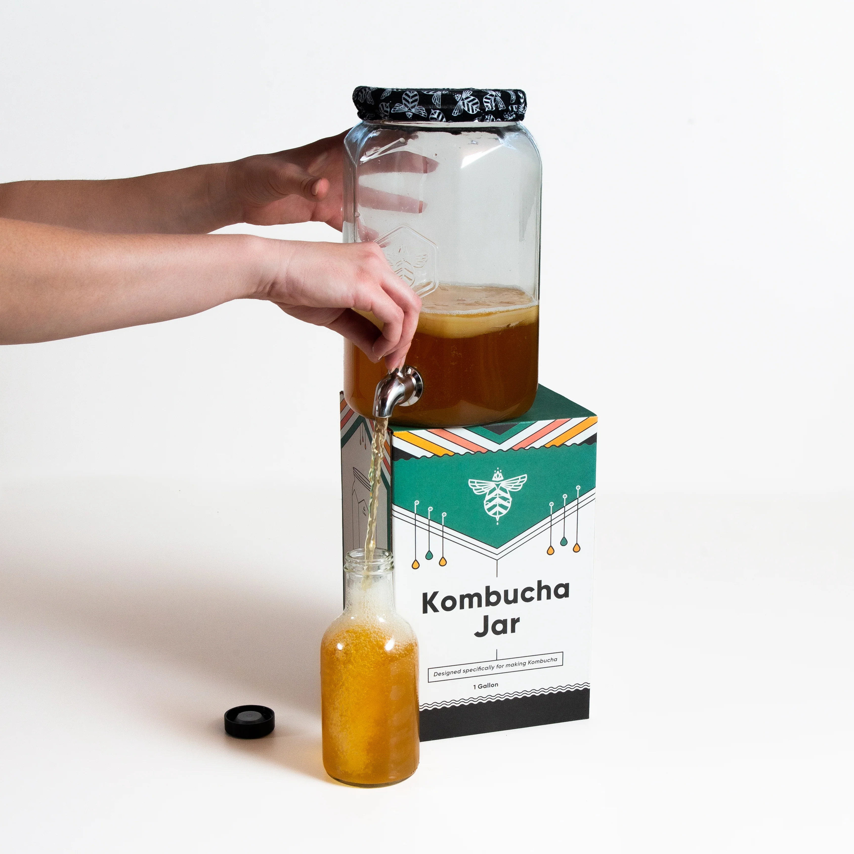 Kombucha Jar with Valve - Image 8
